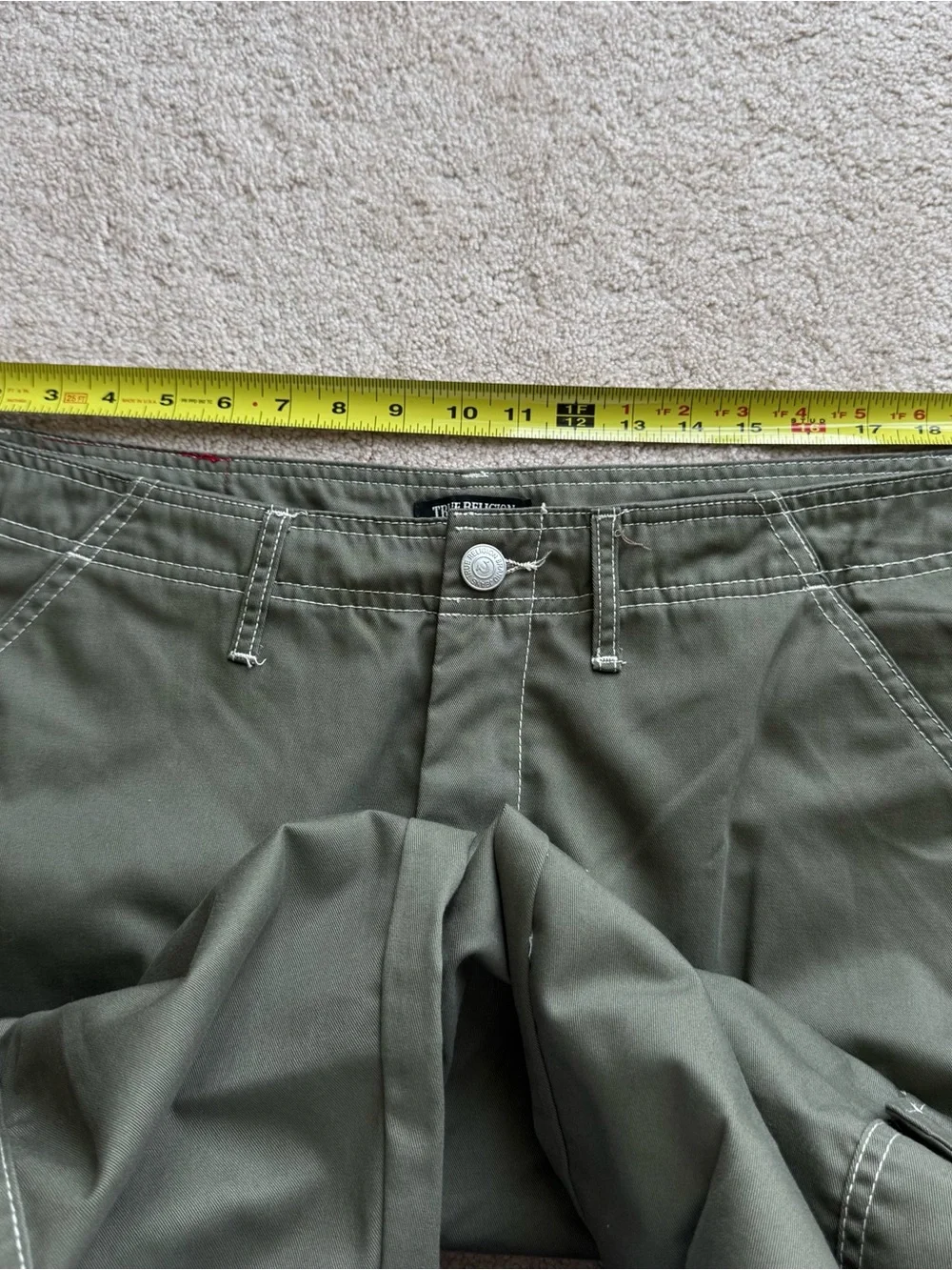 True Religion Olive Green White Stitch Cargo Pants Mens Labeled 36 “ actual 40”